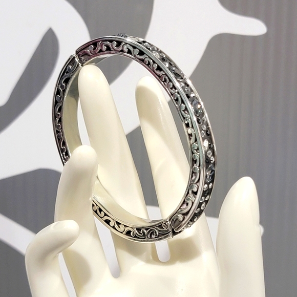 RARE RETIRED BRIGHTON ENDLESS LOVE MULTICOLORED SMOKEY GREY CRYSTALS BANGLE - Picture 1 of 9